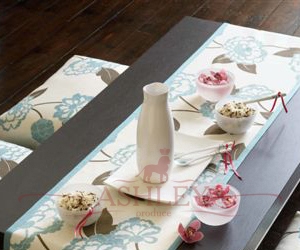 Taisho Table Detail Sanderson Pompom ()   